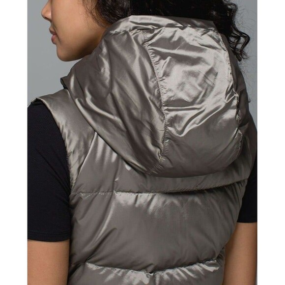 Lululemon Size Small The Fluffiest Reversible Vest - Picture 7 of 8